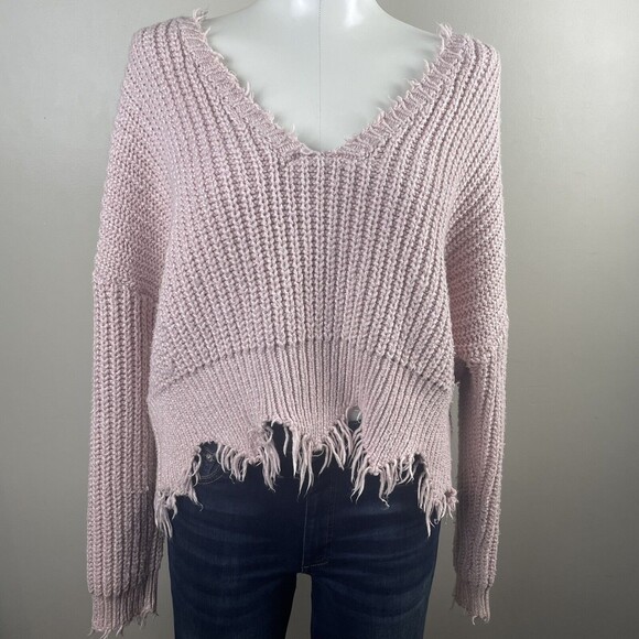 Elan V-neck cropped long sleeve distressed chunky knit sweater, size S Soft Pink - Picture 1 of 10